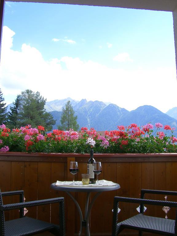 Hotel Garni Jaegerheim Serfaus Oda fotoğraf